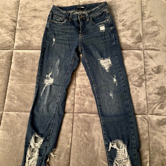 Fashion Nova Raw Hem Cropped Jeans - Picture 3 of 7